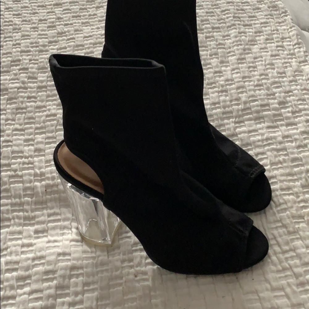 Open bootys